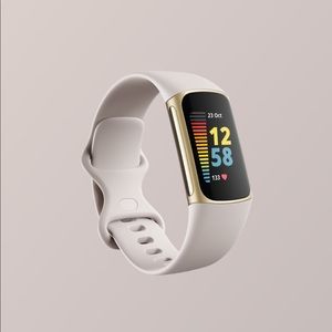 3 DAYS LEFT! Fitbit Charge 5